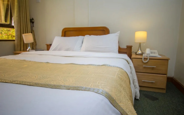 Crown Suites Hotel