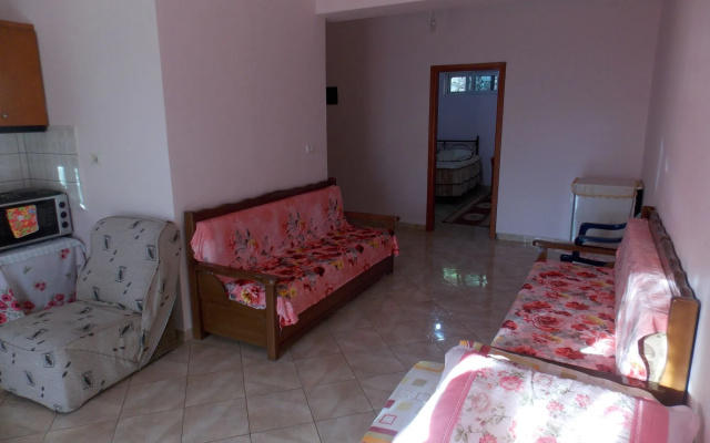 Bebi Apartments