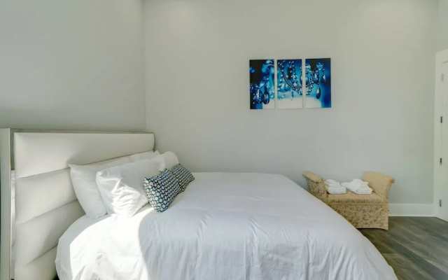 Luxury Unit on 12th South
