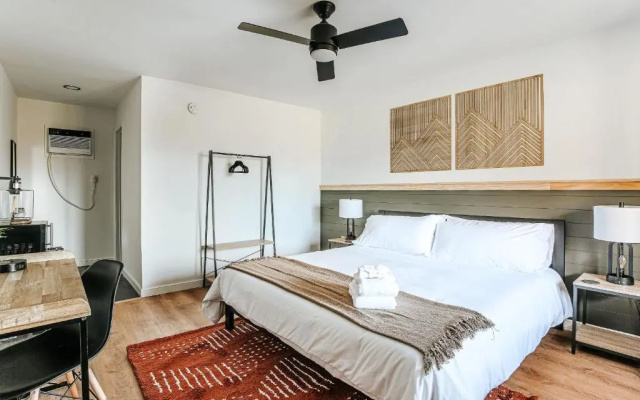 Grey Pine Lodge