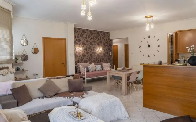 Estell s Sweet Luxury House