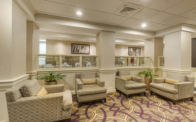 DoubleTree by Hilton Downtown Wilmington - Legal District