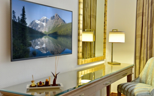 Gefinor Rotana Hotel