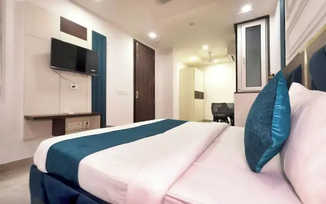 Hotel HomeAste 001 Near Yashobhoomi Convention Center