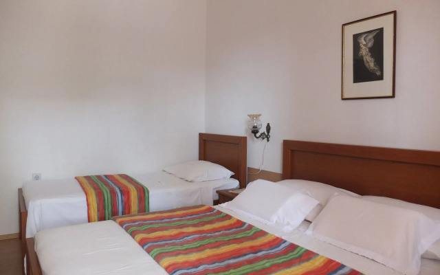 Apartment Marija - with pool : A1 Supetar, Island Brac