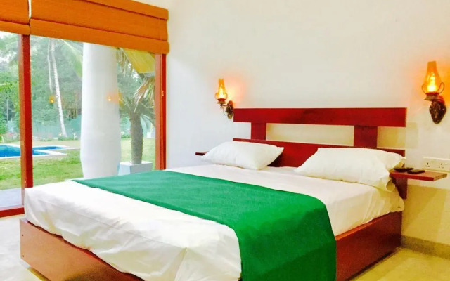 Airport resort