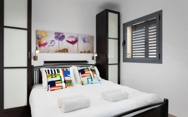 Bright 1BR in Pinsker by HolyGuest