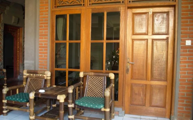 Bunut Garden Bed & Breakfast