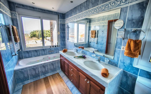 Villa Glan Y Mor in Agios Nikolaos