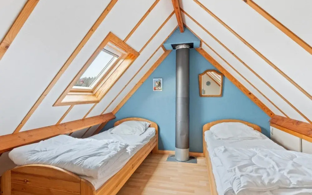 Charming Apartment Near the Beach