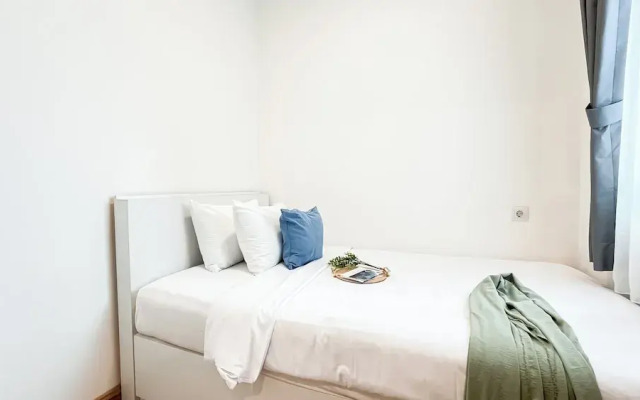 Cozy 2Br With Extra Room At Sky House Bsd Apartment