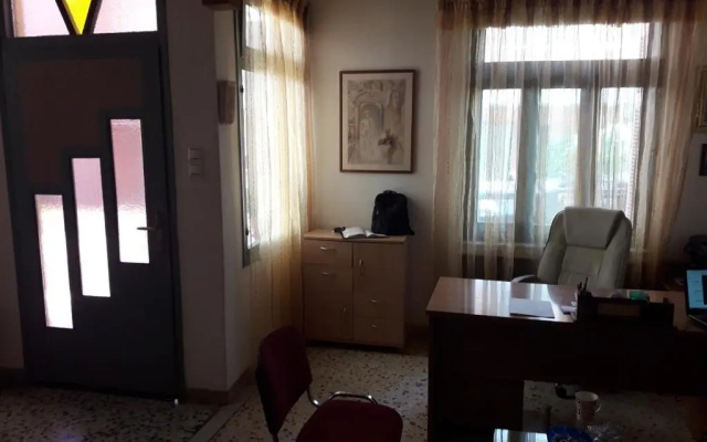 Studio NEFELI Β'οροφος