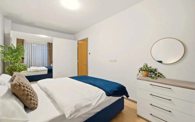 Central Monarh Tower Accomodation