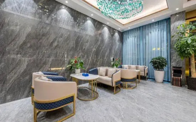 Yayur Hotel