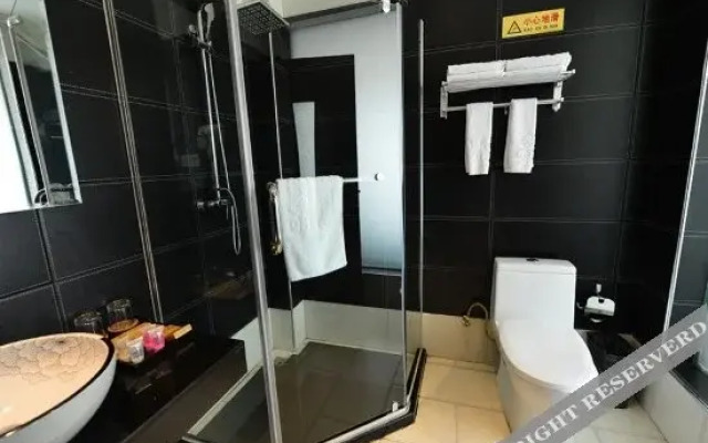 Yinjiang Lake Hotel