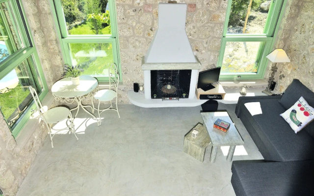 Villa Ermis- Mounty Island Villas