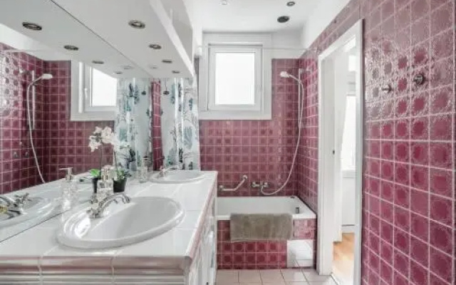 Operastreet City-Center Premium Apartment
