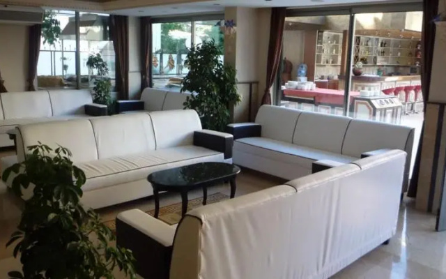 Grand Lukullus Hotel