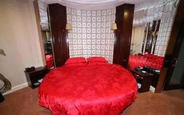 Run Zeng Hotel