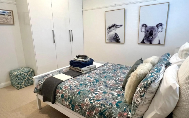 Manly Family-Friendly Getaway- stroll to beach, cafes, parks