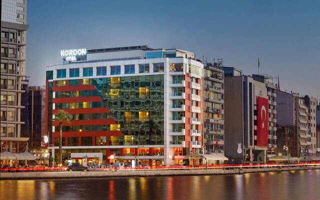 Kordon Hotel Pasaport вид на фасад