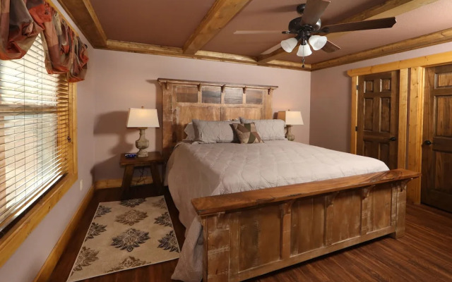 Dive Right In - Four Bedroom Chalet
