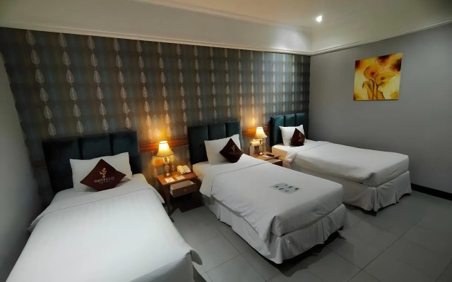 Amarelo Hotel Solo