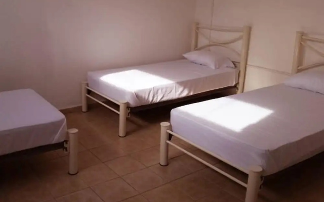 Santa Lucha Hostel