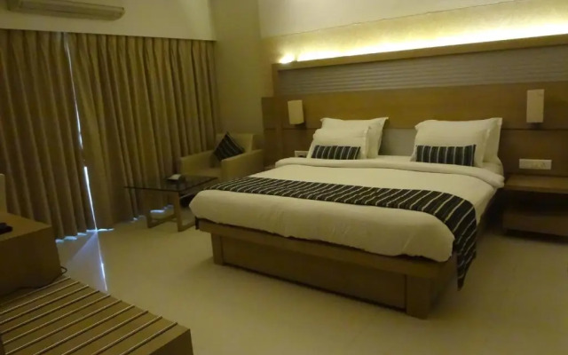Galaxy Beacon Hotel