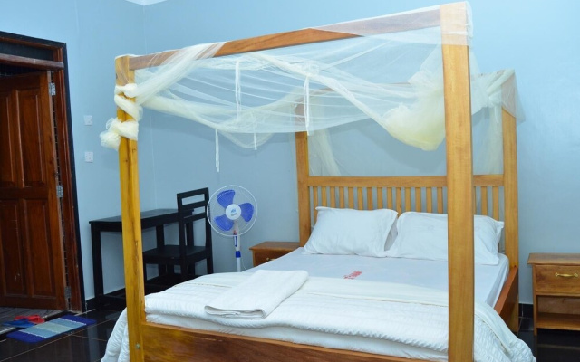 Kamfart Safari Lodge