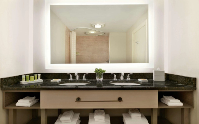 Hilton Ocean City Oceanfront Suites