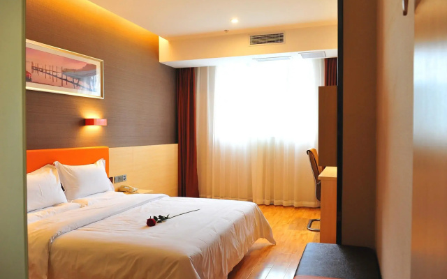 7 Days Premium Chongqing Tongliang Square