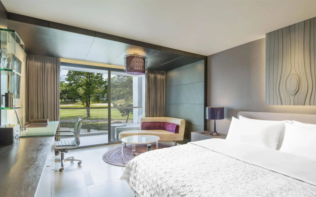 Hilton Bangkok Suvarnabhumi Golf Resort & Spa