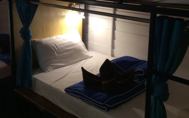 Moov Inn Garden Hostel