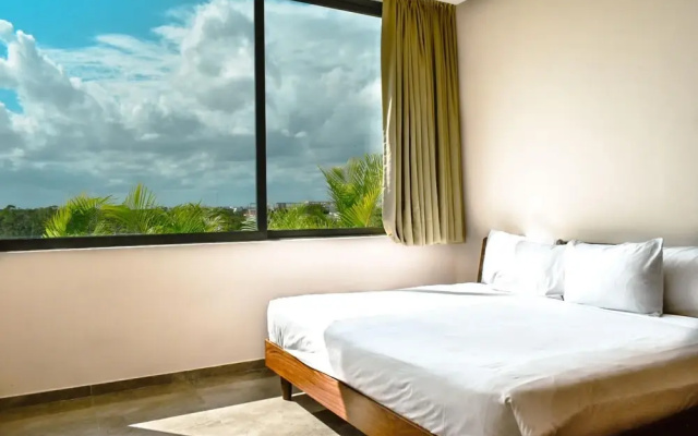 Immaculate Design Coupled With First-class Amenities Penthouse