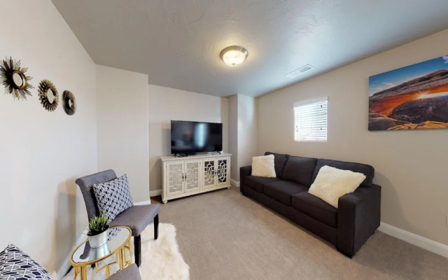 Sun-kissed Casita 3 Bedroom Apts