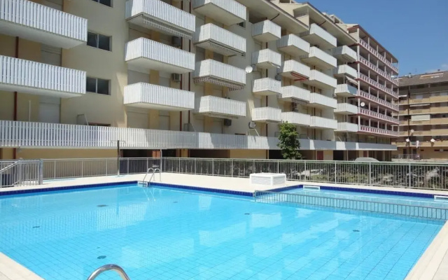 Bright Studio For 4 People With Swimming Pool