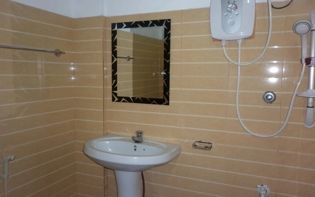 Thisara Guest House