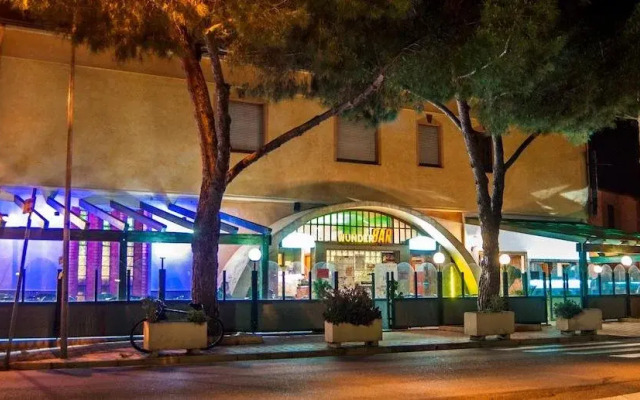 Wunder Hotel