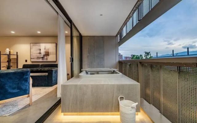 W Apartment 511 in Medell n