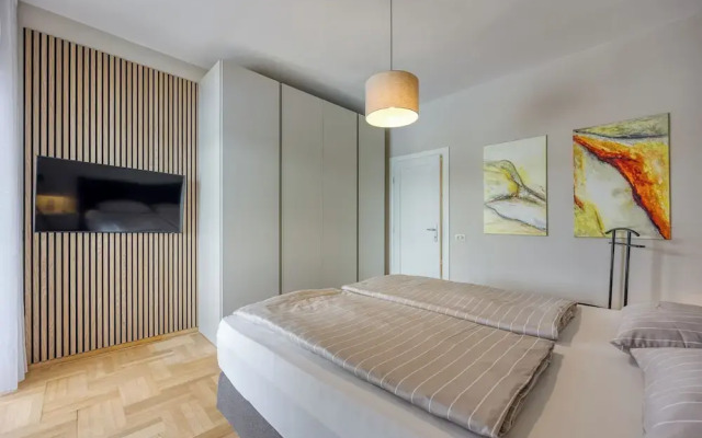 Elegant Panoramic Seaview Apartments