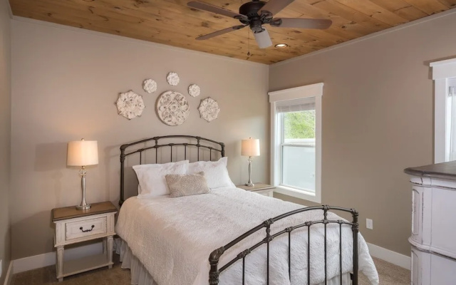 Just Perfect 3 Bedroom Home by Redawning