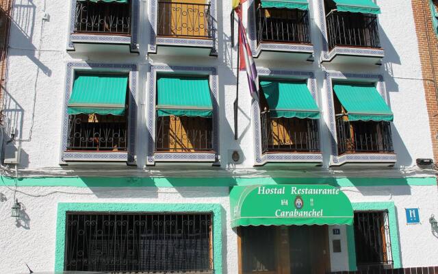 Отель Hostal Restaurante Carabanchel вид на фасад