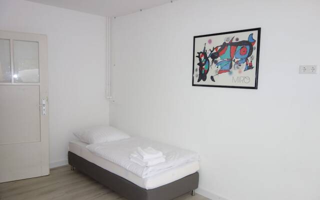 Апартаменты Tolstov-Hotels Large XXL Apartment комната для гостей