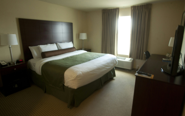Cobblestone Inn & Suites - Langdon