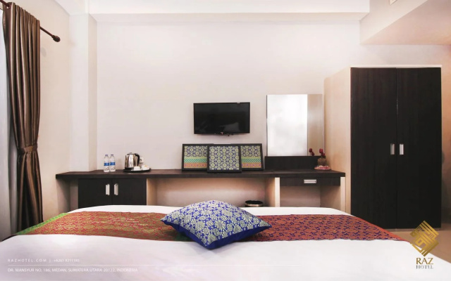 Raz Hotel and Convention