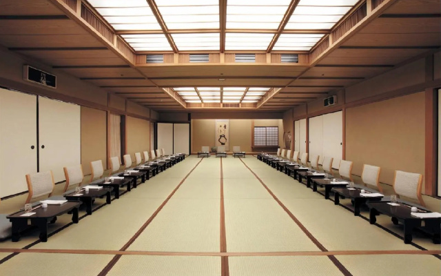 Ryotei Ryokan Atami Koarashitei