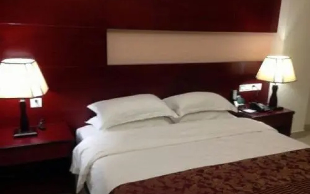 Chumy Hotel