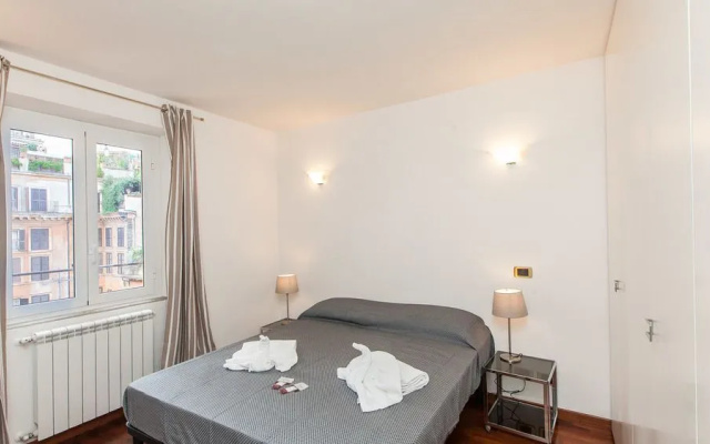 Rental in Rome Navona Penthouse