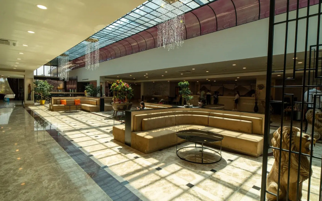 Siam Elegance Hotels & Spa